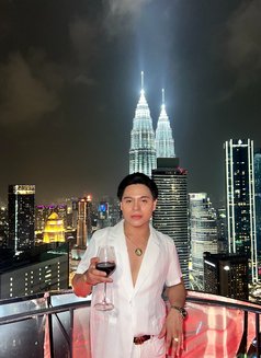 Mario Top of the World - Male escort in Dubai Photo 5 of 7