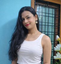 Mariya Singh - Transsexual escort in Hyderabad