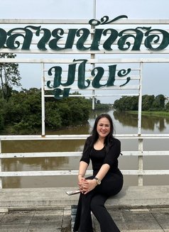 Mariya - puta in Bangkok Photo 6 of 10