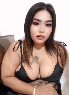 Mariya - escort in Şalālah Photo 1 of 7