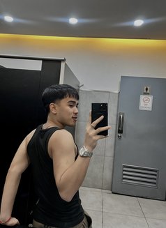Mark Elton - Male escort in Manila Photo 7 of 8