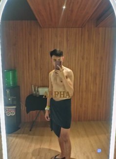 Mark - Acompañantes masculino in Manila Photo 2 of 4