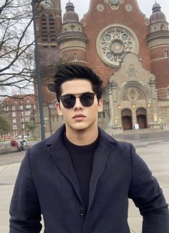 Mark - Male escort in Dubai Photo 7 of 7