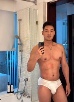 Mark - Male escort agency in Hong Kong Photo 3 of 6