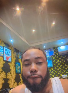 Mark - adult performer in Accra Photo 1 of 3