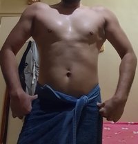 Mark Thomas - Acompañante masculino in Mumbai