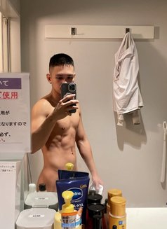 Mark - Male escort in Tokyo Photo 6 of 8