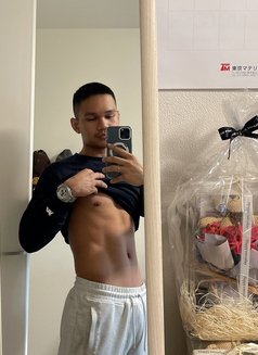 Mark - Male escort in Tokyo Photo 7 of 8