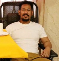 Mark Malaki - Masajista in Manila