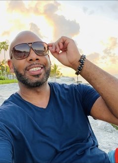 Mark - Acompañantes masculino in Lagos, Nigeria Photo 1 of 1