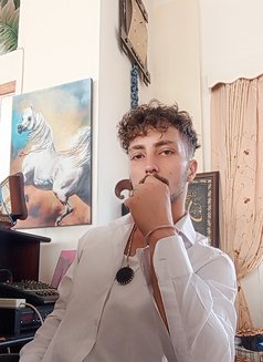 MARK - Acompañantes masculino in Beirut Photo 3 of 6