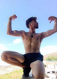 MARK - Acompañantes masculino in Beirut Photo 4 of 6