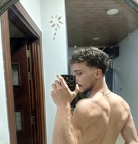 MARK - Male escort in Beirut