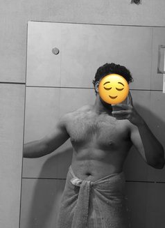 Mark Richard - Male escort in Hyderabad Photo 4 of 5