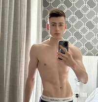 Mark - Male escort in Dubai