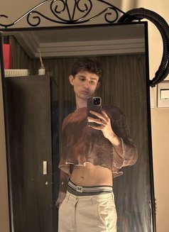 Mark - Male companion in Dubai Photo 2 of 13