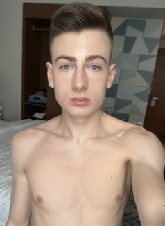 Mark - Male escort in Jeddah Photo 5 of 7