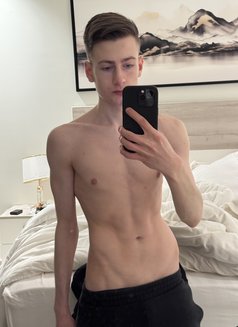 Mark 🥀 - Male escort in Riyadh Photo 7 of 7