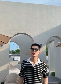 Mark - Male escort in Bangkok Photo 3 of 15