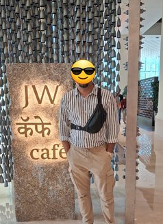Mark Thomas - Male companion in Mumbai Photo 3 of 4