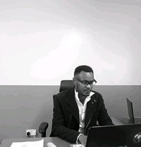 Markseiline - Acompañantes masculino in Nairobi