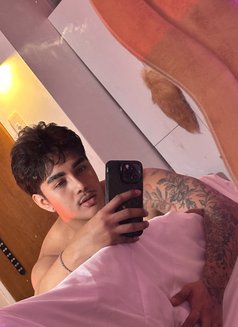 Markus - Male escort in Bangkok Photo 4 of 21