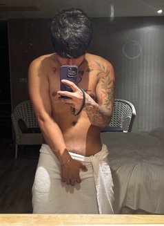 Markus - Male escort in Bangkok Photo 17 of 21