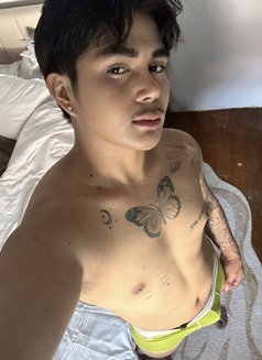 Markus - Male escort in Macao Photo 10 of 12