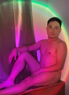 MarkX - Acompañantes masculino in Bangkok Photo 3 of 3