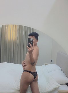 Marky - Male escort in Riyadh Photo 2 of 10