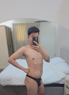 Marky - Male escort in Riyadh Photo 3 of 10