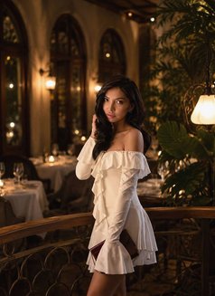 Marley - escort in Dubai Photo 6 of 9