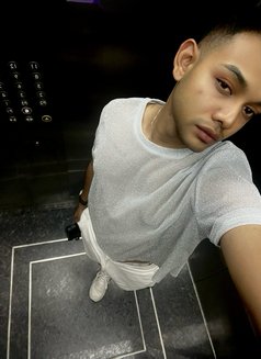 Marlinc - Male escort in Dubai Photo 3 of 4