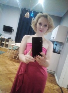 Marlyn From Prague! Real Tantric Massage - escort in Al Manama Photo 2 of 10