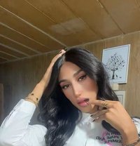 Maro 🫦 - Transsexual escort in Beirut Photo 4 of 6