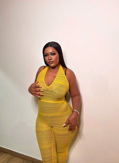 MARON SQUIRTER,GIRL FRIEND TREATMENT - puta in Dubai Photo 12 of 12