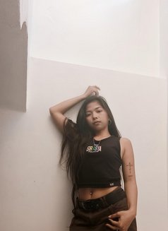 Marria - escort in Manila Photo 4 of 8