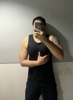 Marriedguy4 U - Male escort in Hong Kong Photo 2 of 2