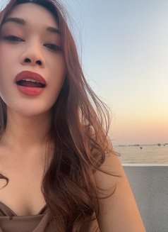 Marry - escort in Manila Photo 3 of 3