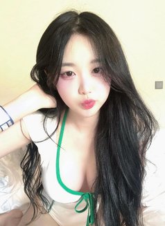 Marry - puta in Doha Photo 1 of 6