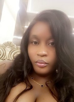 Marry - puta in Hyderabad Photo 2 of 2