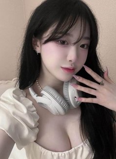 Marry - escort in Al Manama Photo 3 of 5