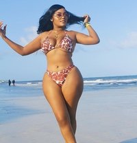 Hasifah - puta in Doha