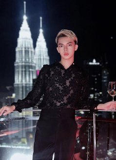 MARS🥰 — The Elite Selection - Male escort in Bangkok Photo 6 of 11