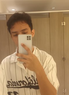 Marsh Mello - Male escort in Manila Photo 2 of 7