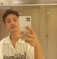 Marsh Mello - Male escort in Manila