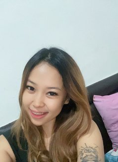 Marshella Squirting - puta in Bali Photo 2 of 9