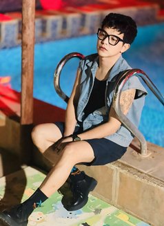 Mart - Acompañantes masculino in Muscat Photo 1 of 6