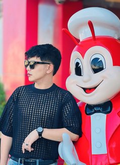 Mart - Acompañantes masculino in Muscat Photo 5 of 6