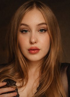 Marta - escort in Al Manama Photo 1 of 7